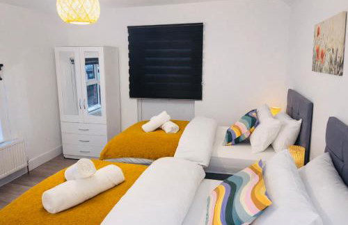 Exquisite Four Double Bed Room House - Foto 11