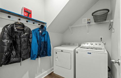 Little River 3BR Villa with Outdoor Movies & Fire Pit, Indoor Fire Place, Arcades, & Beach! - Foto 24