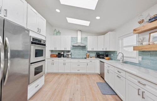 Oceanfront Cocoa Beach Vacation Home Private Beach, Tiki Bar & Family Fun - Foto 25