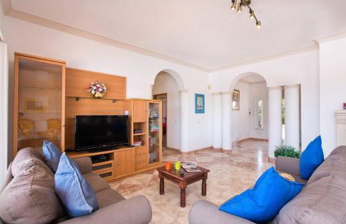 Villa Ocean View by Villa Plus - Photo 24