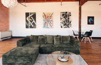 420 Friendly SKYLINE view Downtown Loft FREE Parking - Photo 6
