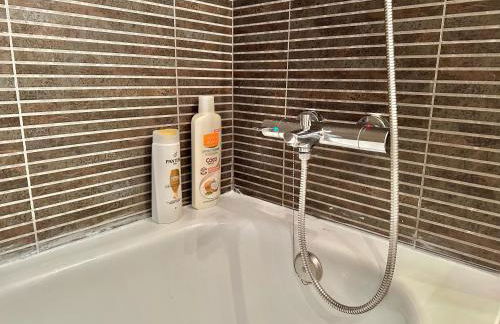 NEW! Apartamento con 2 piscinas, parque infantil, a 1 min de la playa - Foto 30