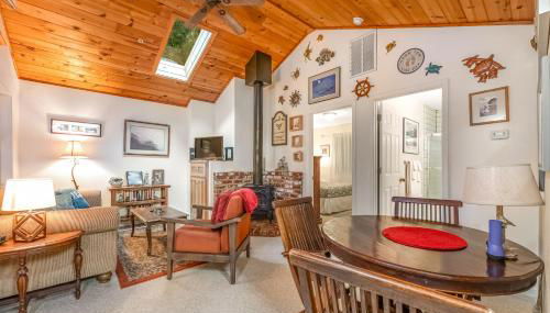 Rustic Mtn-View Home with Wood Stove Dog Friendly - Foto 4