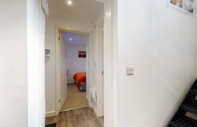 Beautiful Coach House - Photo 9