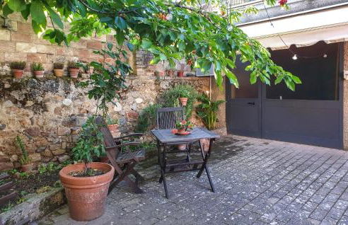 Pet Friendly Apartment In Rosia With Kitchen - Foto 5