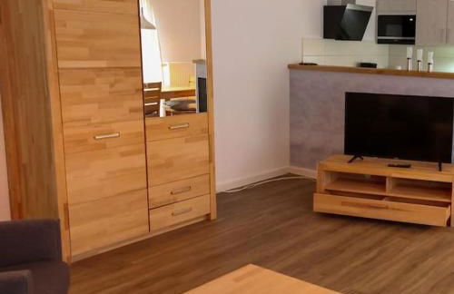 Freundliche Wohnung mit Parkplatz und Terrasse - Foto 2