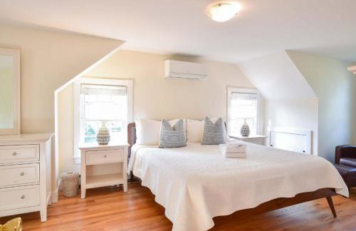 Pristine Multi-Family Home w Barn Game Room - Foto 14