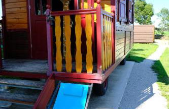 Les Roulottes de la Ferme des Chanaux - Foto 25