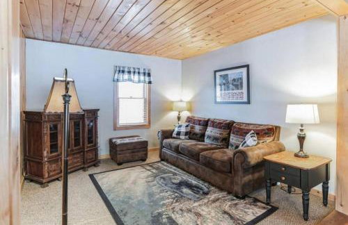 4 BDRM - Hot Tub - Fire Pit - Foto 4