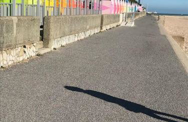 Unique seafront 2 bedroom 2 bathroom apartment - Foto 35