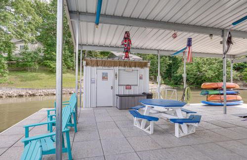 Views and Private Dock Lake of the Ozarks Retreat! - Foto 40