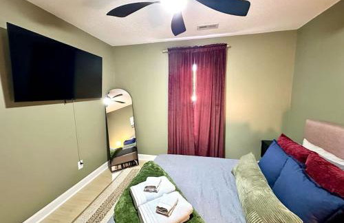 Theater and game rooms 5 bedrooms 2 king size beds TikTok and social media wall - Foto 42