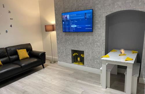 Coastal Retreat-NEW DAY PROPERTIES-next to beach - Foto 2