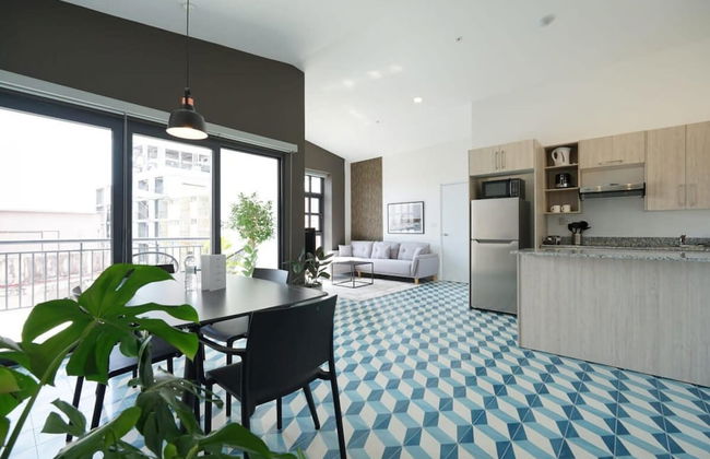 w Modern 1BR in Santa Ana - Photo 6