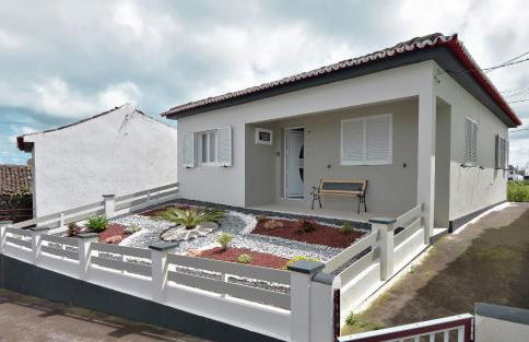 Resilience House - Photo 1