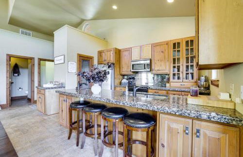 Grand Lake Waterfront Getaway with Boat Slip! - Foto 6