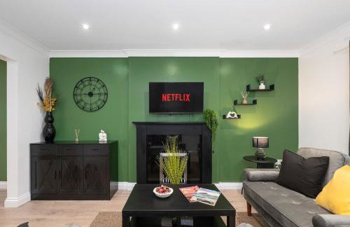 Modern 3BR Home - Designated Parking - Groups - Foto 11