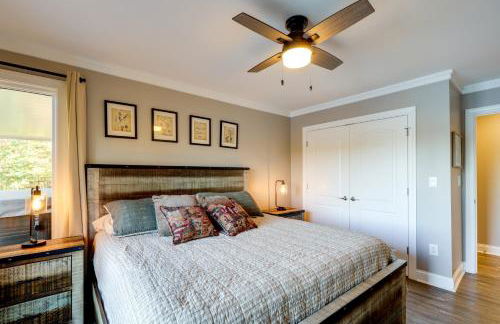 Lakefront Haven with Hot Tub and Game Room in Hickory! - Foto 19