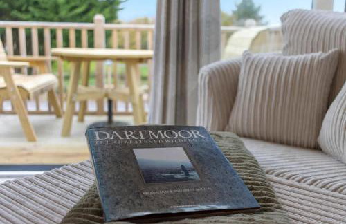 Lake View Holiday Home - Fishing Lakes, Heated Outdoor Swimming Pool 500yrds on Sister Park , Pool Open April to September - Foto 13