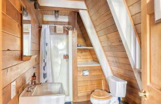 Modern A-Frame Cabin in the Woods - Foto 23