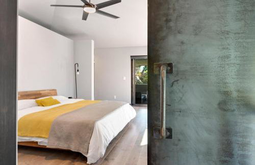 Relaxing in Paradise with Private Rooftop Deck! - Foto 9