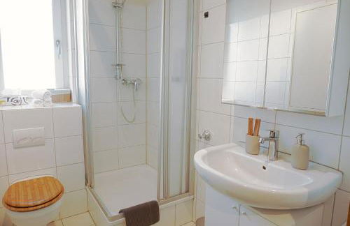 Modern & gepflegt, Süd-Terrasse, Parkplatz, Nähe DUS - Photo 8