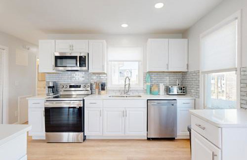 Beach View, Multiple Outdoor Spaces! Milford Haven - Foto 9