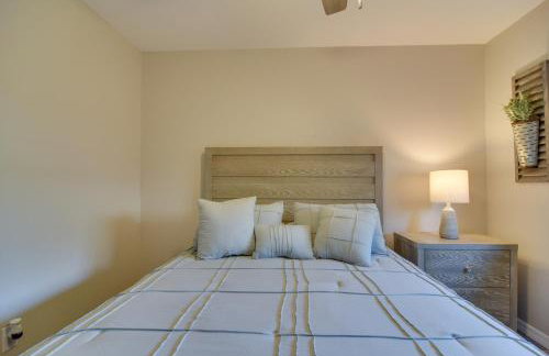 Ideally Located Palm Harbor Condo Walk Downtown! - Foto 20