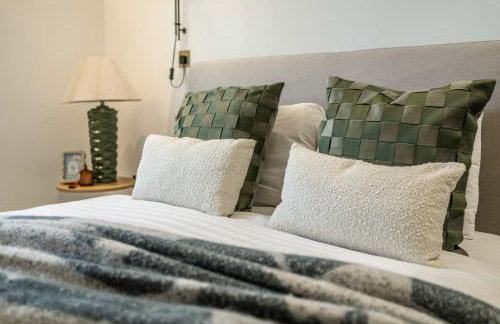 Modern 3-Bedroom Apartment near Kings Cross & Coal Drops - Photo 21