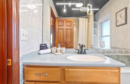 8BR 3BA Classic by Tropicana, Boardwalk, Beach - Foto 54