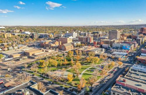 Crescent Penthouse - Downtown Hot Tub Golf Foos - Foto 58