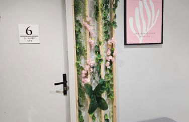 Villa Oasis - Une Love Room avec Spa Privatif & Autres Appartements Standards à thèmes sans spa - Foto 32