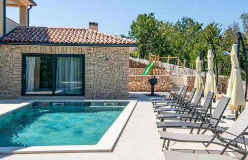 Amazing Home In Bartici With Wifi - Photo 13