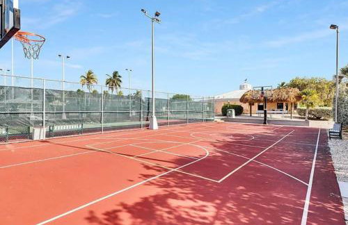 Oceanview Retreat with 60ft Seawall - Foto 18