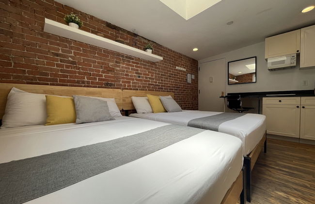 Hotel and the City-Midtown - Photo 45