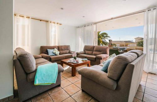 Villa Angela Flores by Villa Plus - Photo 6