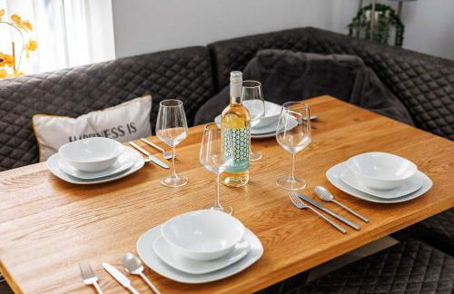 Dolce Vita - Duplex Apartment with Incredible Harbour Views - Photo 23