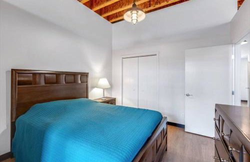 Brand New Condo Steps from Bremerton Ferry - Foto 20