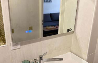 Le Roofound - Porte de Paris - Métro à 5min - Entrée personnelle - Foto 14