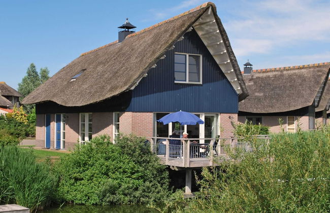 Villa With Terrace on the Water in Friesland - Foto 25