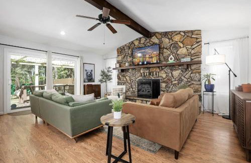 Home in the Pines - Apple Hill - Dog Friendly - Snow Nearby - Foto 4