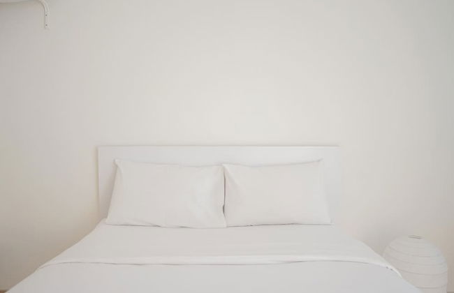 Cozy Studio Apartment at Ayodhya Residences By Travelio - Foto 2