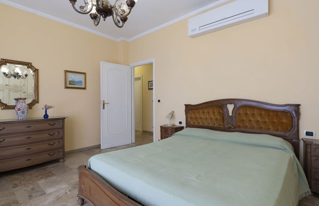 3 bedroom House in Cipressa with garden and terrace - Photo 23