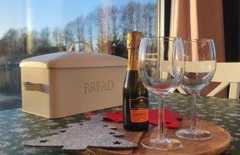 Domek Mazurski całoroczny nad jeziorem z sauną i Jacuzzi SPA - Foto 12