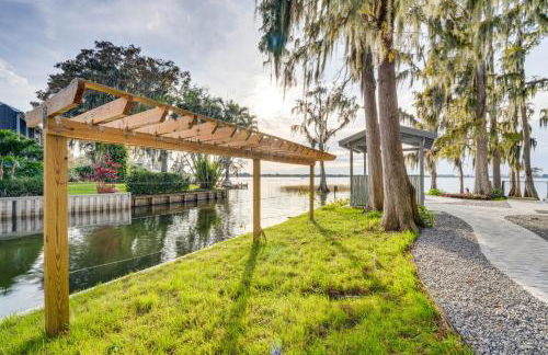 Hot Tub and Fire Pit Lakefront Home on Lake Eloise - Foto 31