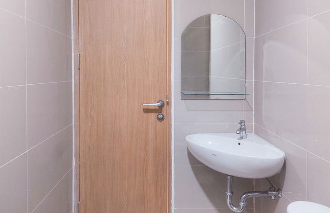 Cozy Living And Relaxing Studio Room Apartment B Residence - Foto 12