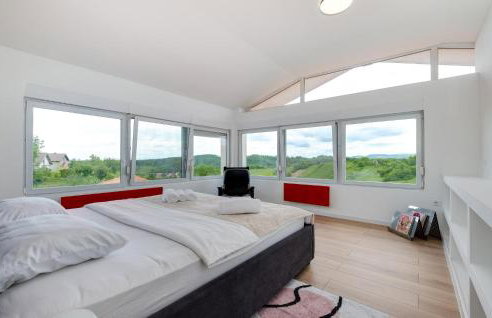 Awesome Home In Donja Reka With Wifi - Foto 8