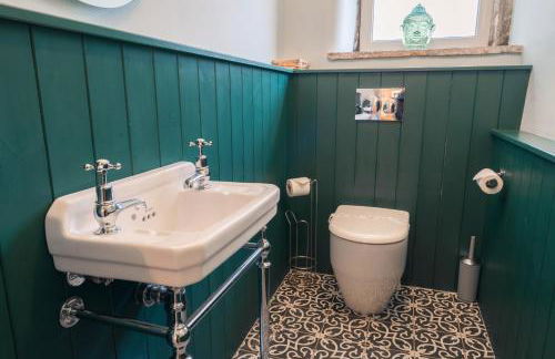 The Farmhouse - Photo 37