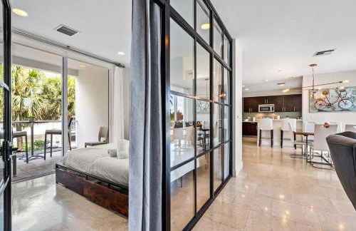 Hemingway 3 Bedroom Condo 2 Blocks from the Beach - Photo 19