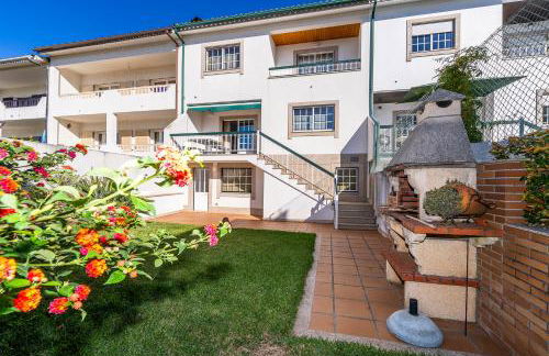 Family Beach House in Amorosa, Northern Portugal - Foto 49